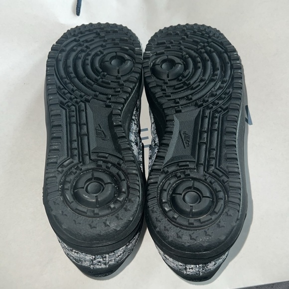 Nike boots - Picture 4 of 6